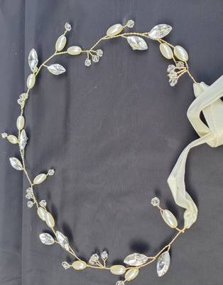 Beautiful 1 Pc White and Golden Bridal Flower Hair Accessory/ HeadPiece for Women and Girls 3