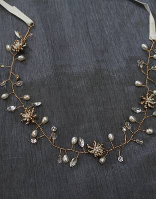 Beautiful 1 Pc White and Golden Bridal Flower Hair Accessory/ HeadPiece for Women and Girls 4