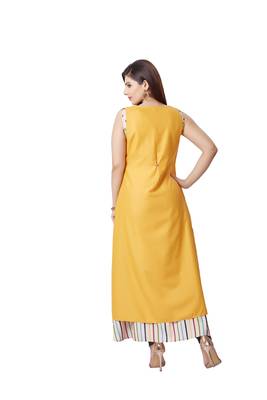 pretty women Yellow Linen 3/4th Sleeves Striped Print Women's Kurti 2