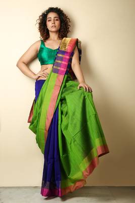 Light green woven blended cotton saree with blouse 1