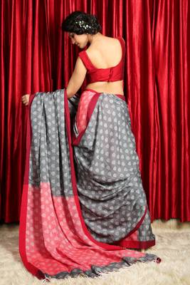 Grey  woven pure cotton saree with blouse 3