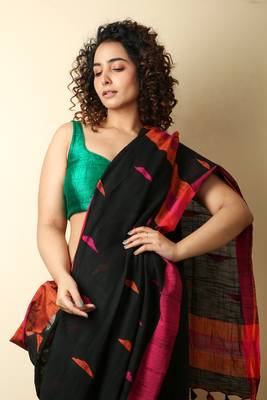 Black woven cotton saree with blouse 3