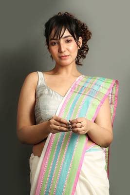 White plain organza saree with blouse 3
