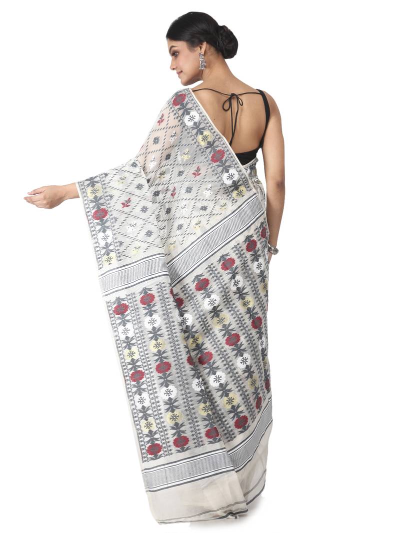 white hand woven cotton jamdani sarees