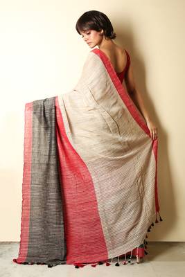 Red plain jute saree with blouse 2