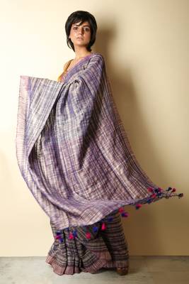 Beige woven jute saree with blouse 2