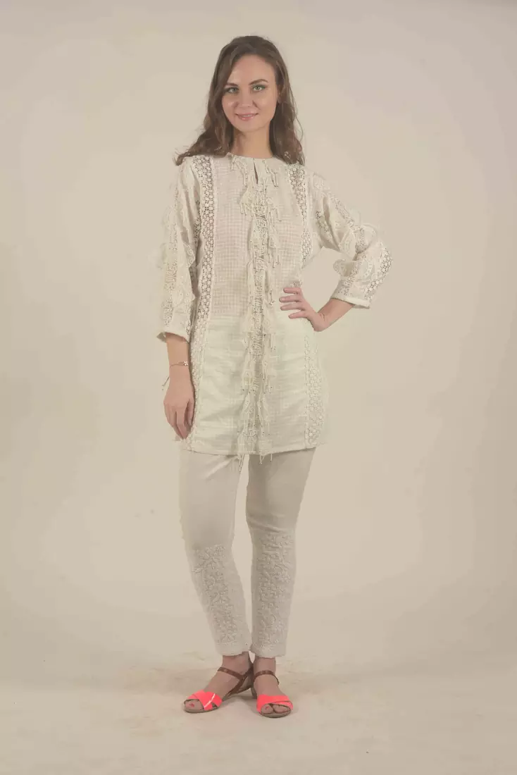 Rina Dhaka white  kurta with lace and bead detail work  with straight pants