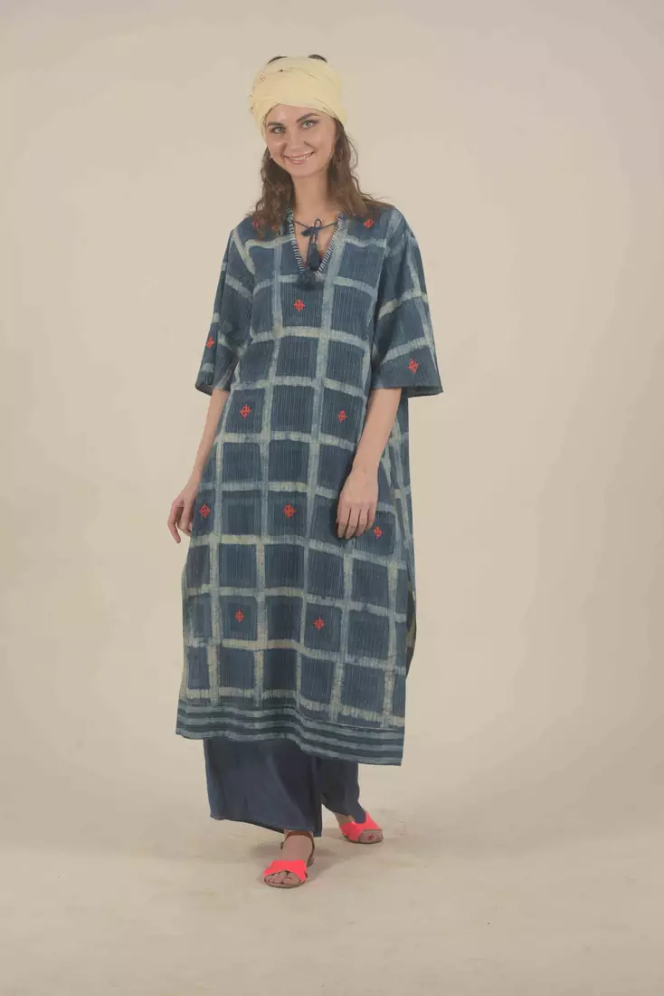 Rina Dhaka blue check half sleeve kurta with flair pants