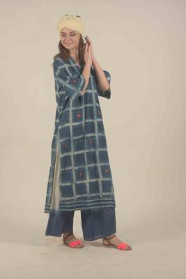  Blue check half sleeve kurta with flair pants 3