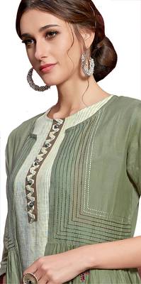 Green embroidered crepe ethnic-kurtis 3