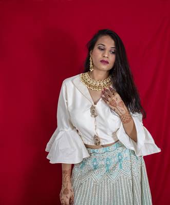 Cream designer style crop top with lucknowi lehenga online 3