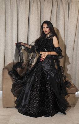 Black crop top with self sequin work and organza layered lehenga online 2