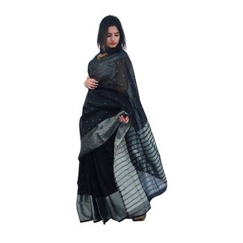 Black hand woven andhra pradesh handloom saree with blouse 2