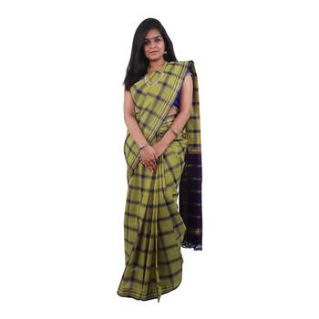 Green hand woven andhra pradesh handloom saree  1
