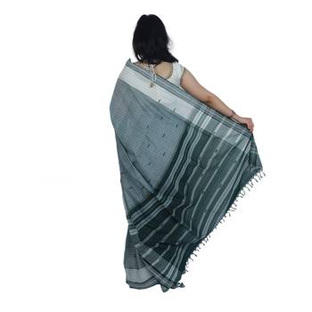 Dark green hand woven andhra pradesh handloom saree  3