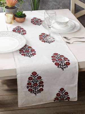 Table Runner 1