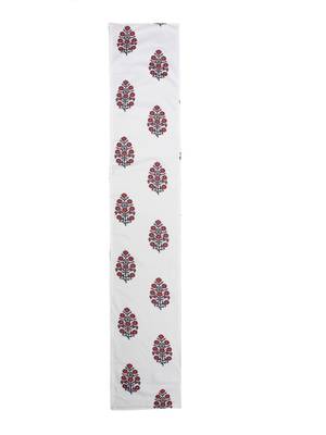 Table Runner 4