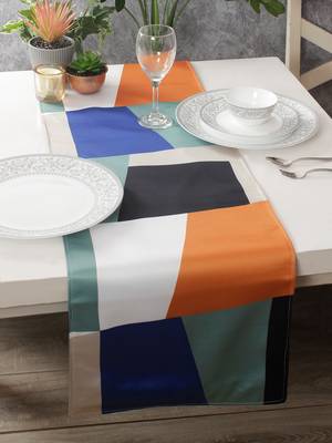 Table Runner 1