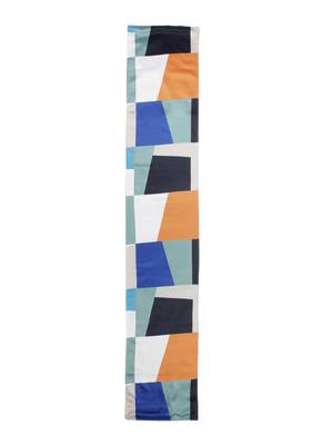 Table Runner 4