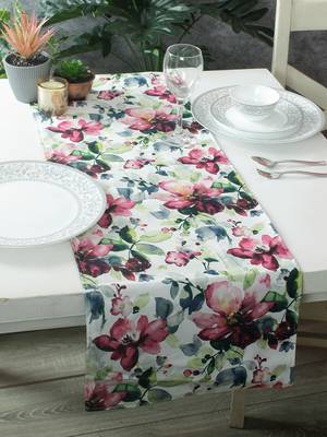 Table Runner 1