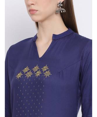 Women Blue Rayon Printed Straight Kurta 6