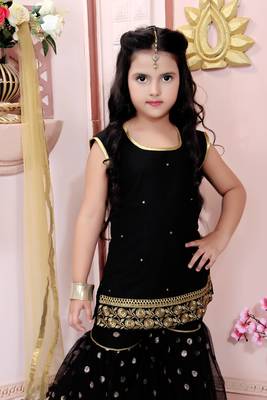 Black Cotton Silk Sequin and Threadwork Embroidered Sharara Suit 4