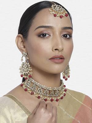 Traditional Kundan Choker Necklace Set with Earrings & Maang Tikka For Women  1