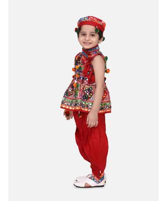 red Sleeveless Mirror work kedia dhoti set 3