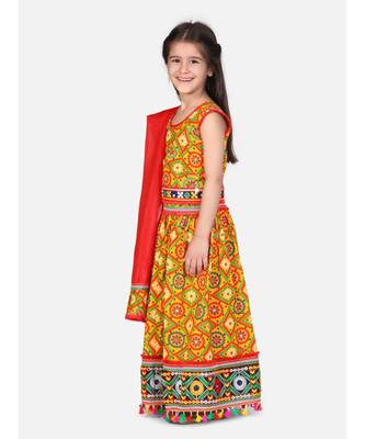 Bandhani Chaniya Choli With Frill Dupatta 3