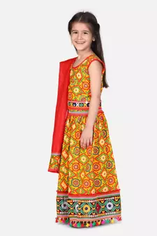Bandhani Chaniya Choli With Frill Dupatta