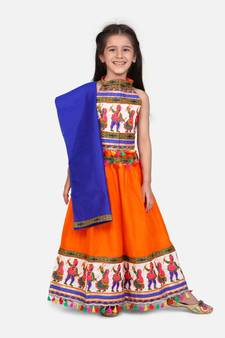 White Dandiya Border Plain Chaniya Choli