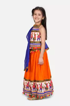 White Dandiya Border Plain Chaniya Choli
