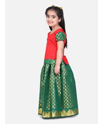 Girls Half Sleeve South Indian Pavda Pattu Lehenga 2