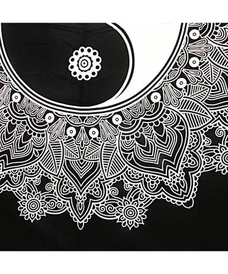 Doordarshan Print Black & White Bedsheet 3