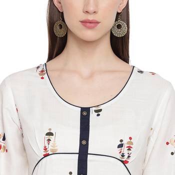 White printed rayon kurtas-and-kurtis 5