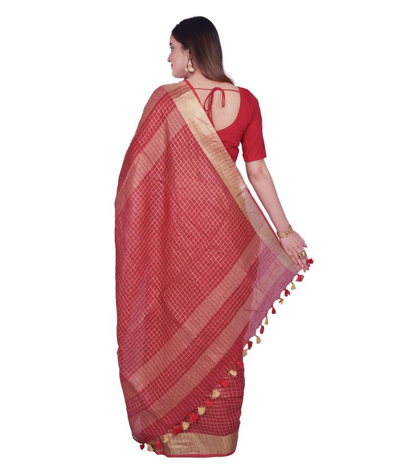 Handcrafted Red shade Linen saree with Checkered Zari Pattern