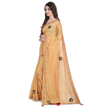 Yellow hand woven georgette saree with blouse 2