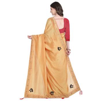 Yellow hand woven georgette saree with blouse 3