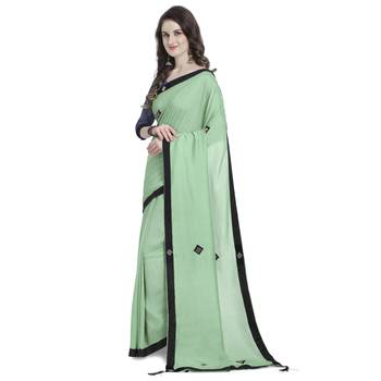 Green hand woven georgette saree with blouse 2