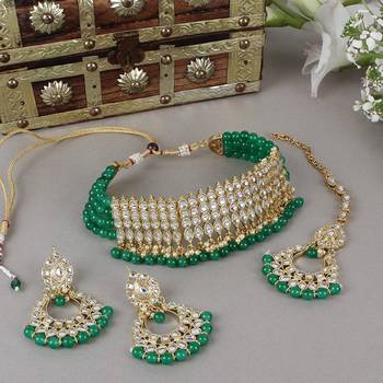 Ethnic Indian Traditional Kundan Pearl Choker Necklace Set for Women  3