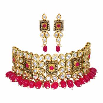 Traditional Gold Plated Kundan & Beads Choker Necklace Jewellery Set for Women  1