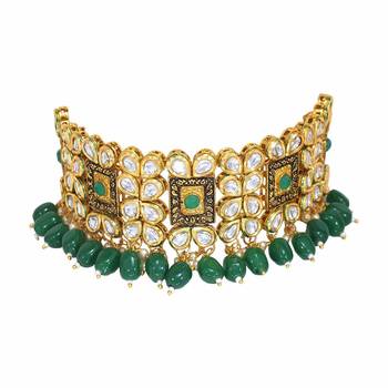 Traditional Gold Plated Kundan & Beads Choker Necklace Jewellery Set for Women  4