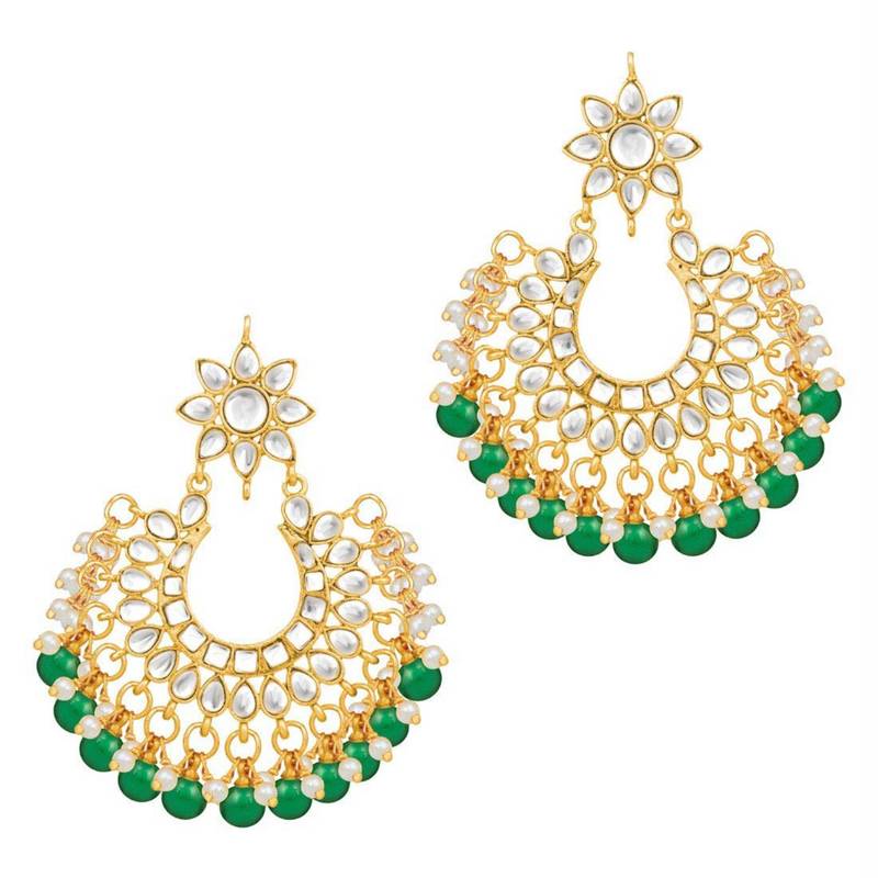 I Jewels Traditional Gold Plated Kundan Pearl Wedding Choker Jewellery Set Earrings & Maang Tikka for Women (K7077G)