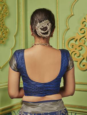navy blue woven banarasi silk saree with blouse 5