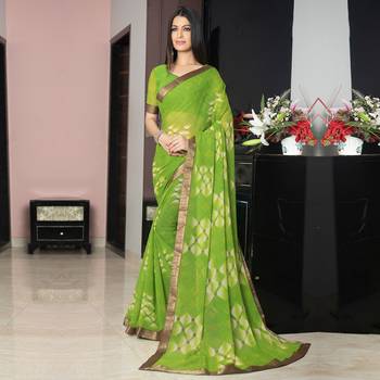 Women's Green Georgette Printed Saree 1