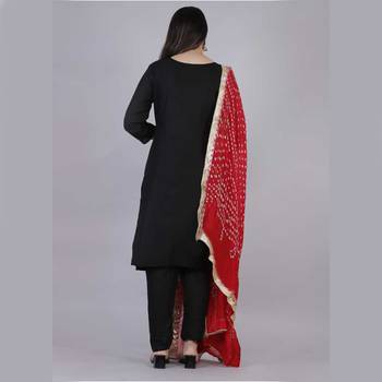 Women's rayon Solid Black printed kurti with Black Pant & Bandani print red duptta with lace border 2