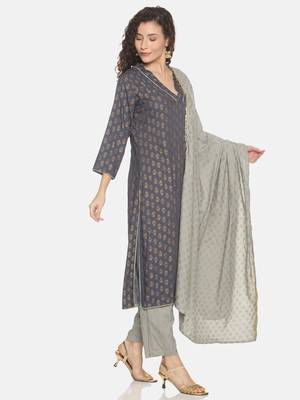 Grey printed rayon Long Kurta -With-Trousers &Dupatta 2