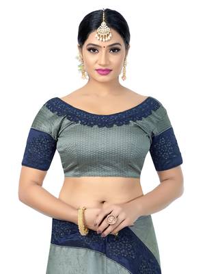Grey embroidered pure silk saree with blouse 4