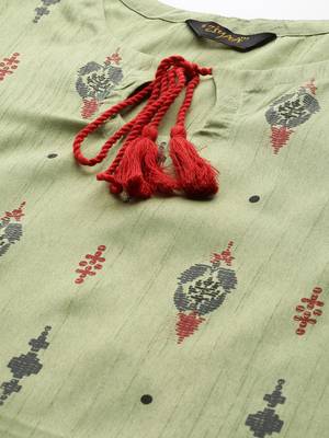 Green printed art silk kurtas-and-kurtis 4
