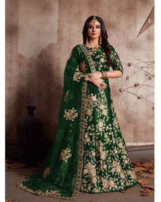 Green embroidered velvet semi stitched lehenga 2